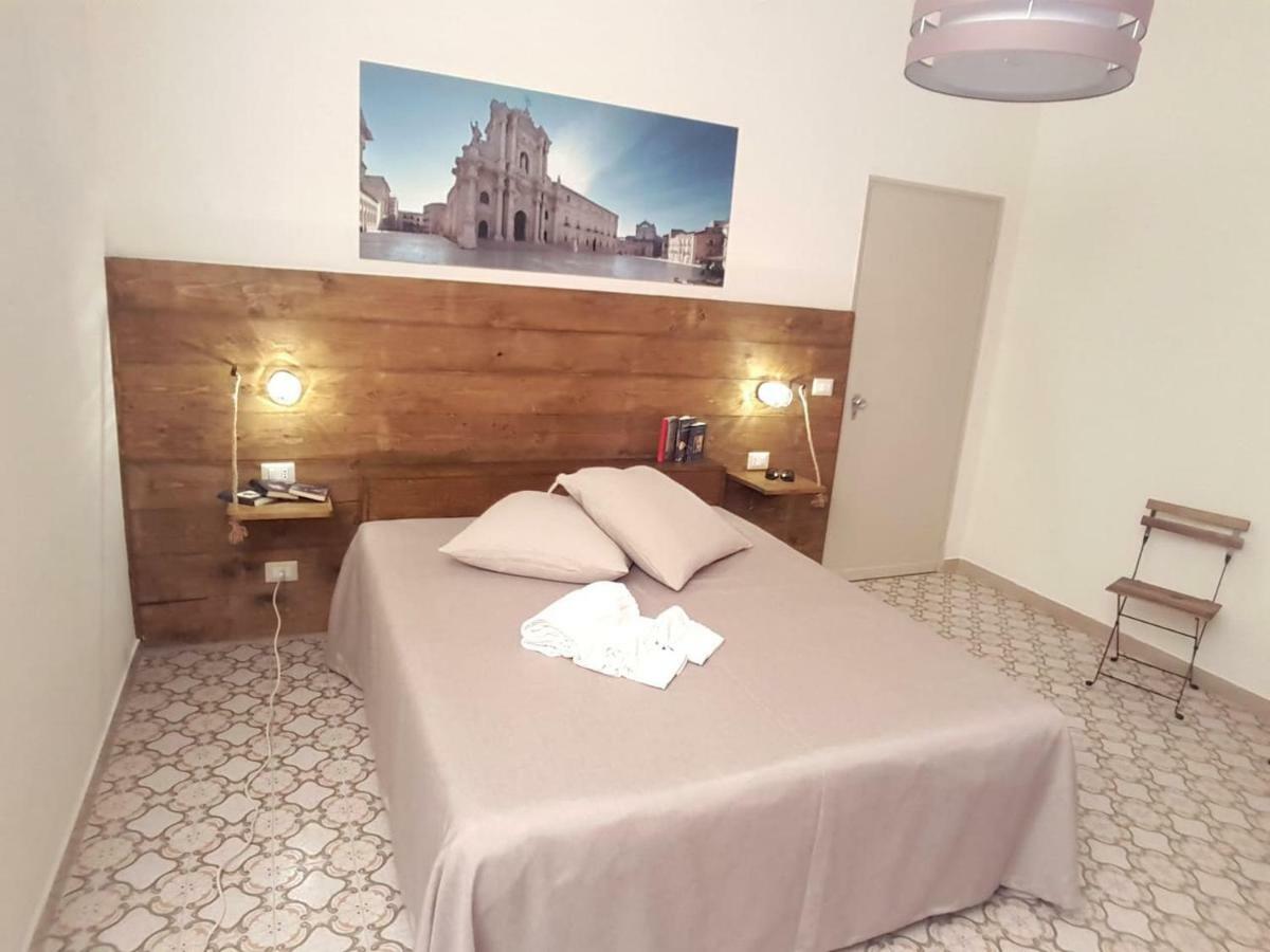 Syracuseapartments Il Mare Di Ortigia Екстериор снимка